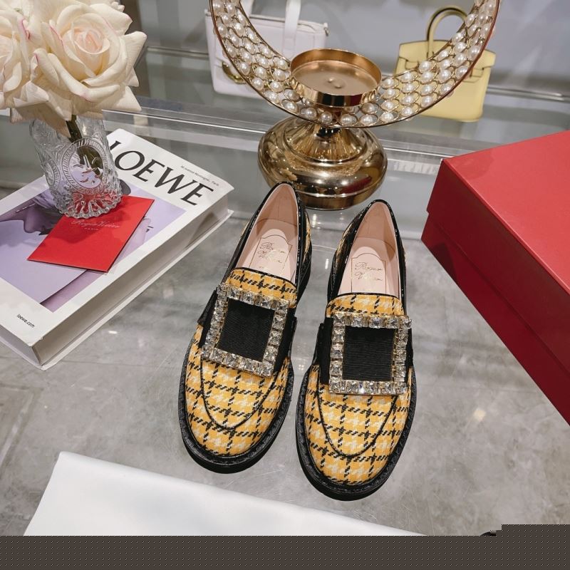 roger u1u1er flat shoes